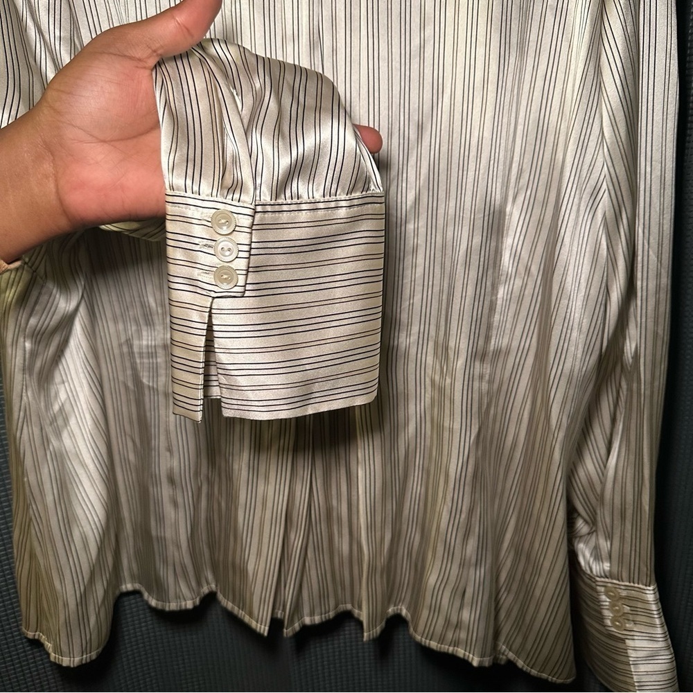 Jones New York Silk Blouse 22W Cream and Black Pinstripe | Quiet Luxury - Picture 9 of 11